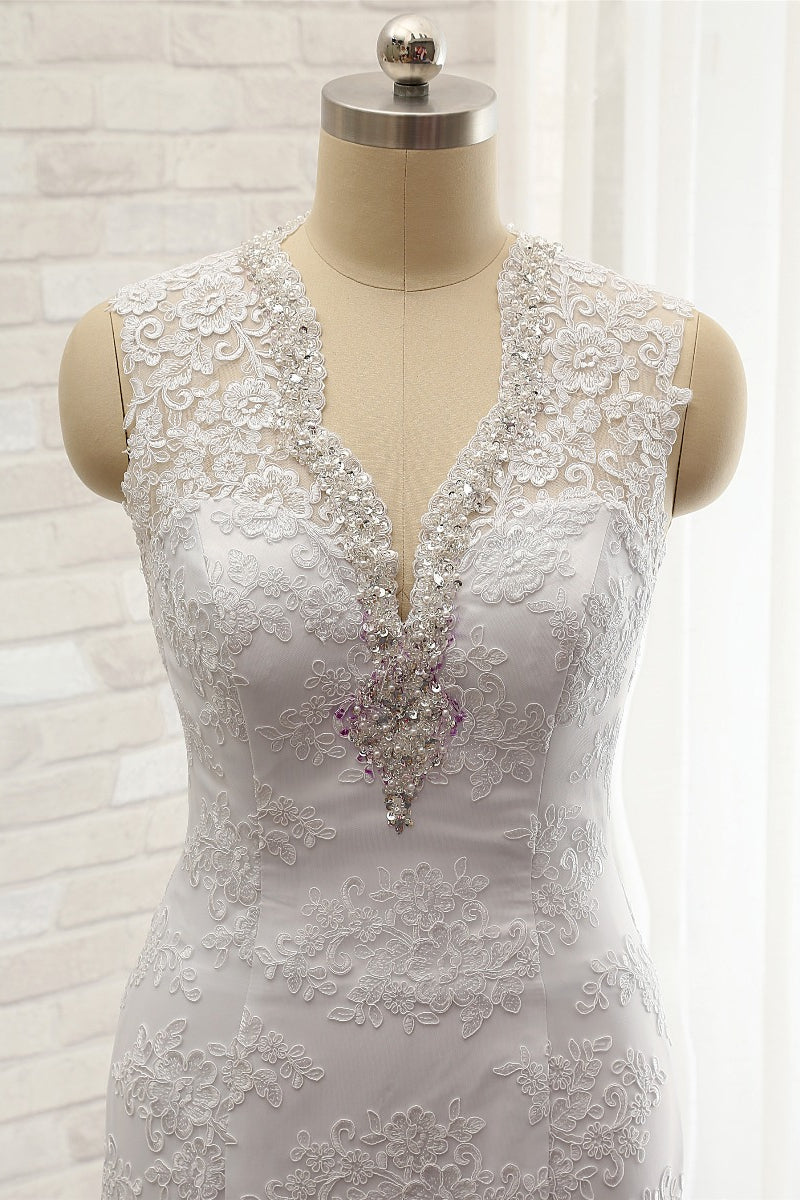 Chic Mermaid V-Neck Lace Wedding Dress Appliques Sleeveless Beadings Bridal Gowns On Sale