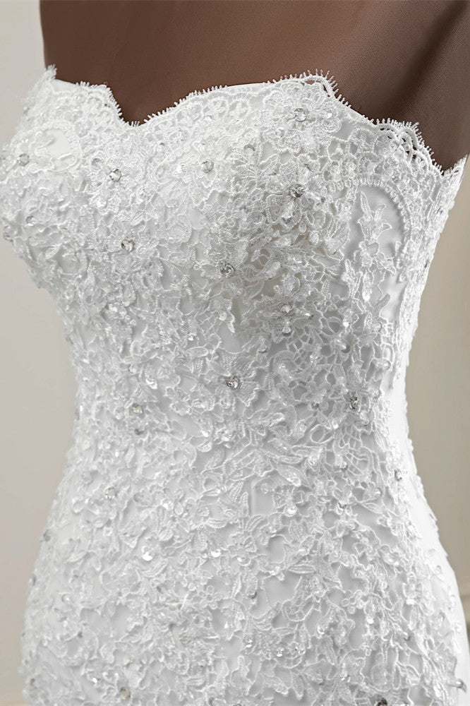 Chic Strapless Lace Appliques White Mermaid Wedding Dresses with Beadings