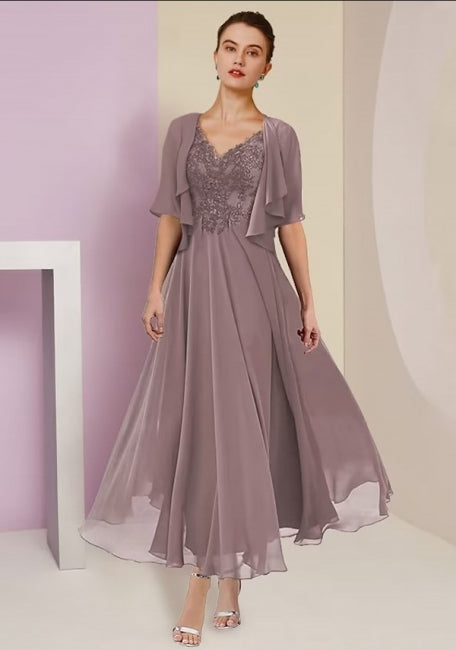 Elegant 3/4 Length Sleeves A-Line Lace Mother of the Bride Dress with Refined Details