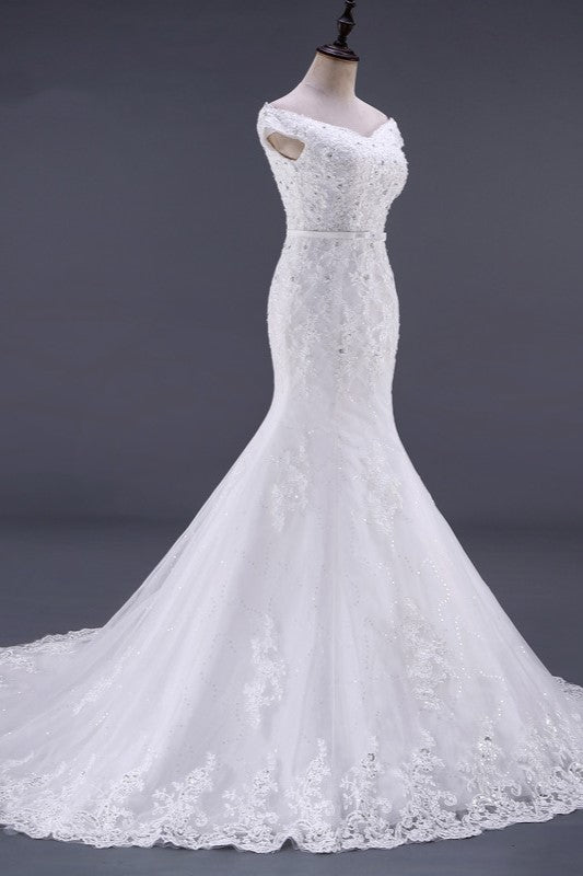 Elegant Mermaid Off-the-Shoulder White Wedding Dress Sweetheart Sleeveless Lace Appliques Bridal Gowns with Rhinestones