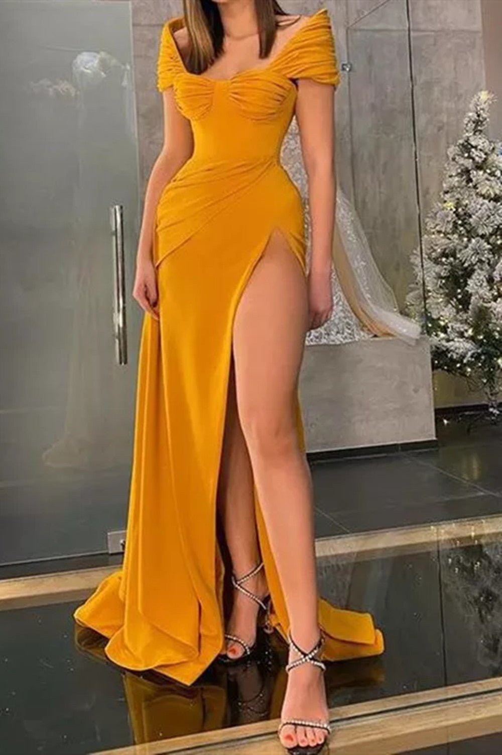 Elegant Off-the-Shoulder Mermaid Evening Dress Long Slit