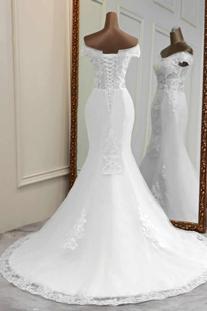 Elegant Off-the-Shoulder Sleeveless White Mermaid Wedding Dresses with Beadings