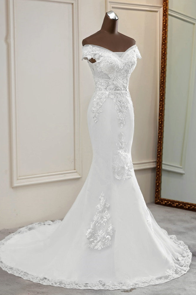 Elegant Off-the-Shoulder Sleeveless White Mermaid Wedding Dresses with Beadings