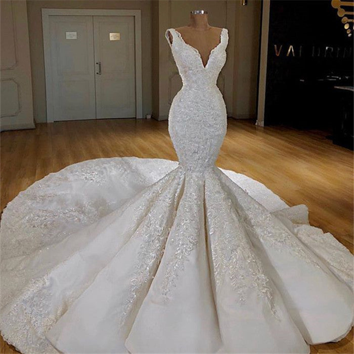 Elegant Straps Sleeveless White Wedding Dresses Mermaid Satin Bridal Gowns With Appliques