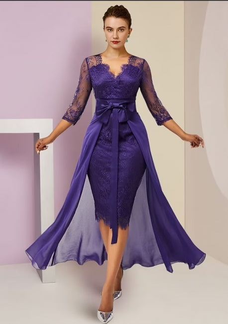 Elegant V-Neck 3/4 Length Sleeves Column Lace Mother of the Bride Dress with Patterned Design