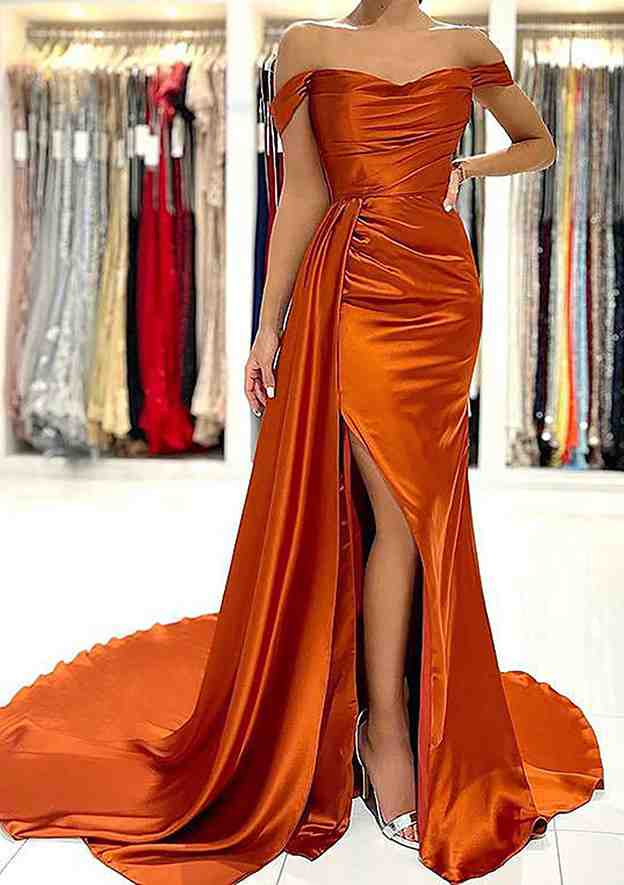 Fabulous Sheath/Column Off-the-Shoulder Prom Dress/Evening Dress