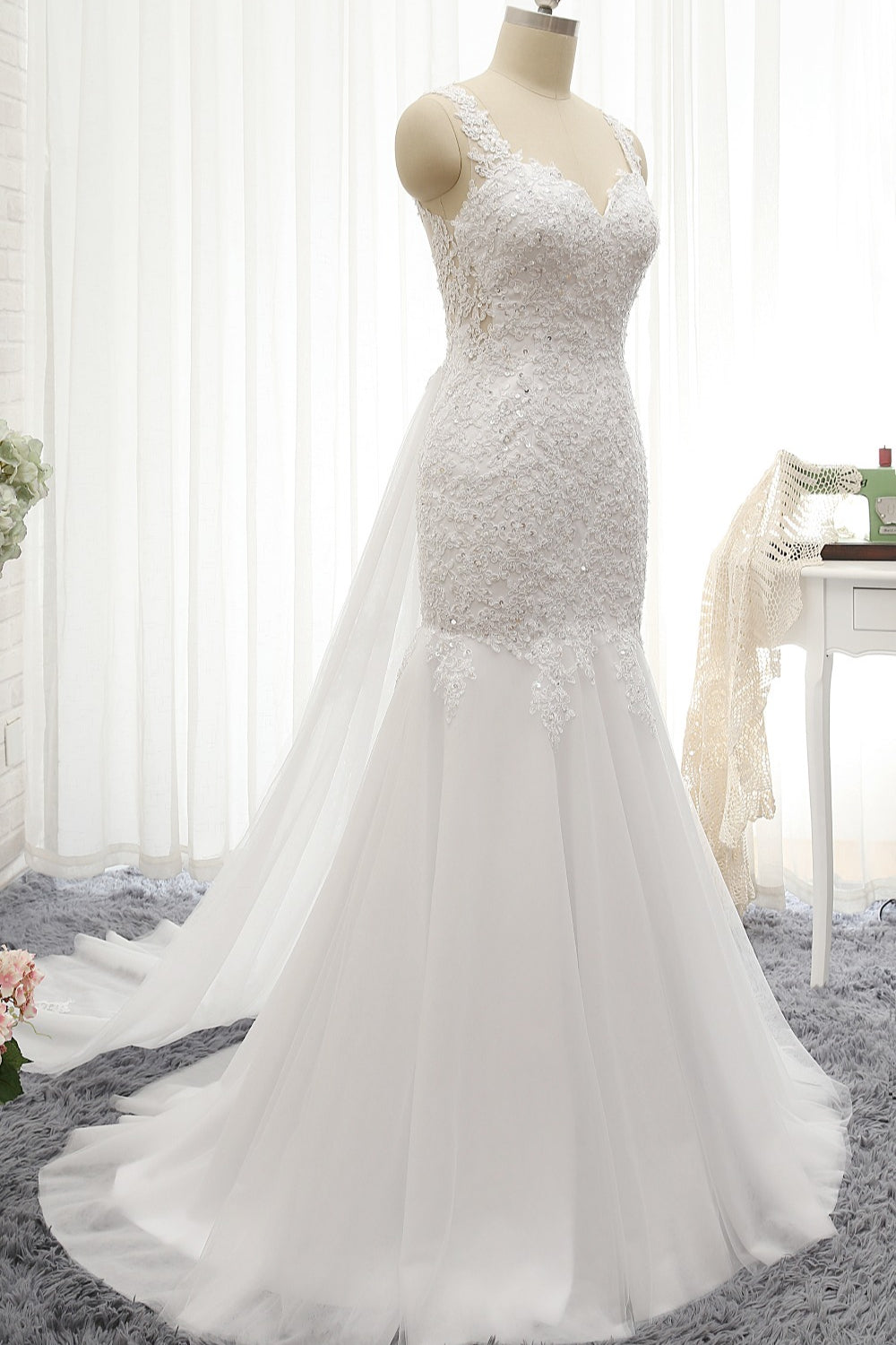 Glamorous Strapless Sweetheart Lace Mermaid Wedding Dress White Tulle Appliques Bridal Gowns