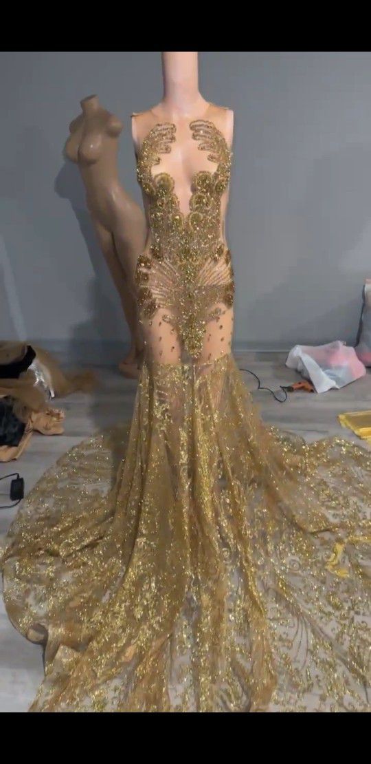 Sexy Gold Mermaid Gorgeous Long Lace Sleeveless Prom Dress