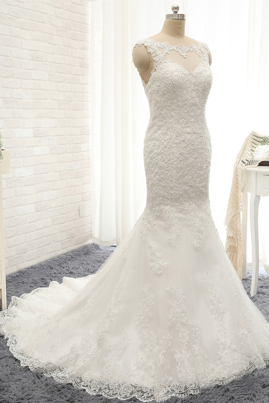 Gorgeous Sleeveless Appliques Beadings Wedding Dress Jewel Tulle White Bridal Gowns On Sale