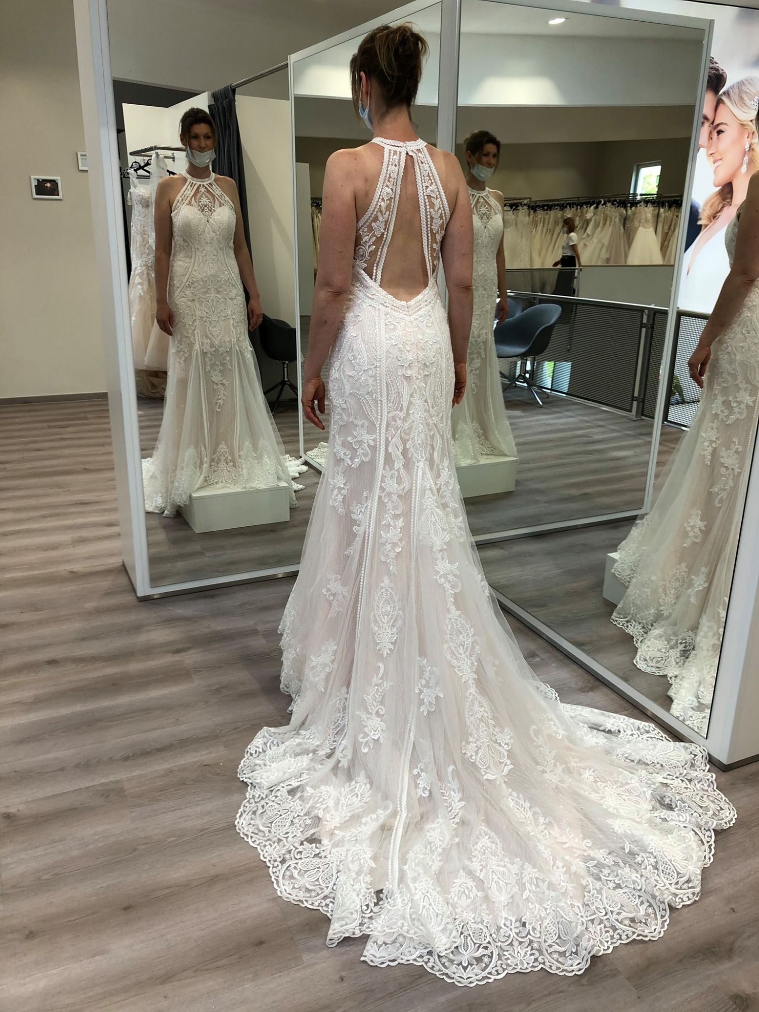 Halter Sleeveless Mermaid Wedding Dress Lace Bridal Gowns