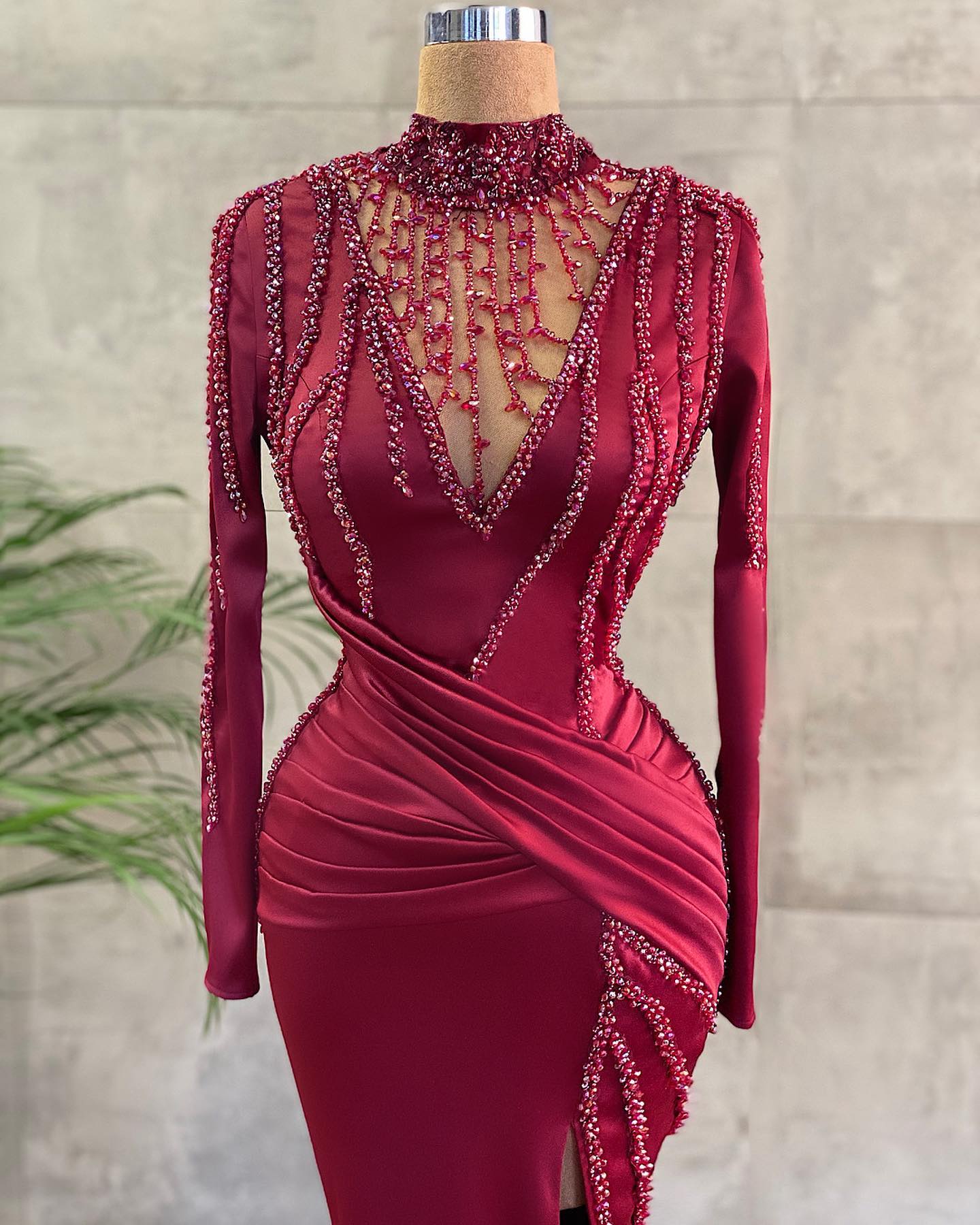 Long Sleeves Burgundy Mermaid Prom Dress With Beadings