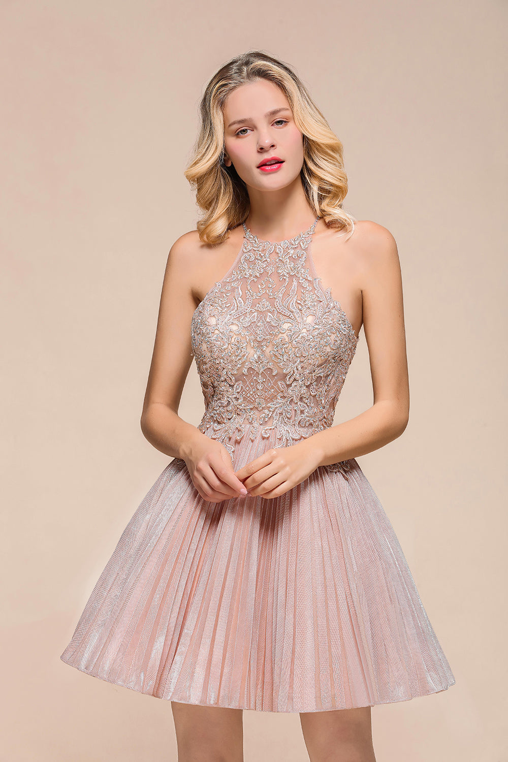 Lovely Halter Lace Short Prom Dress Sleeveless Mini Party Gowns