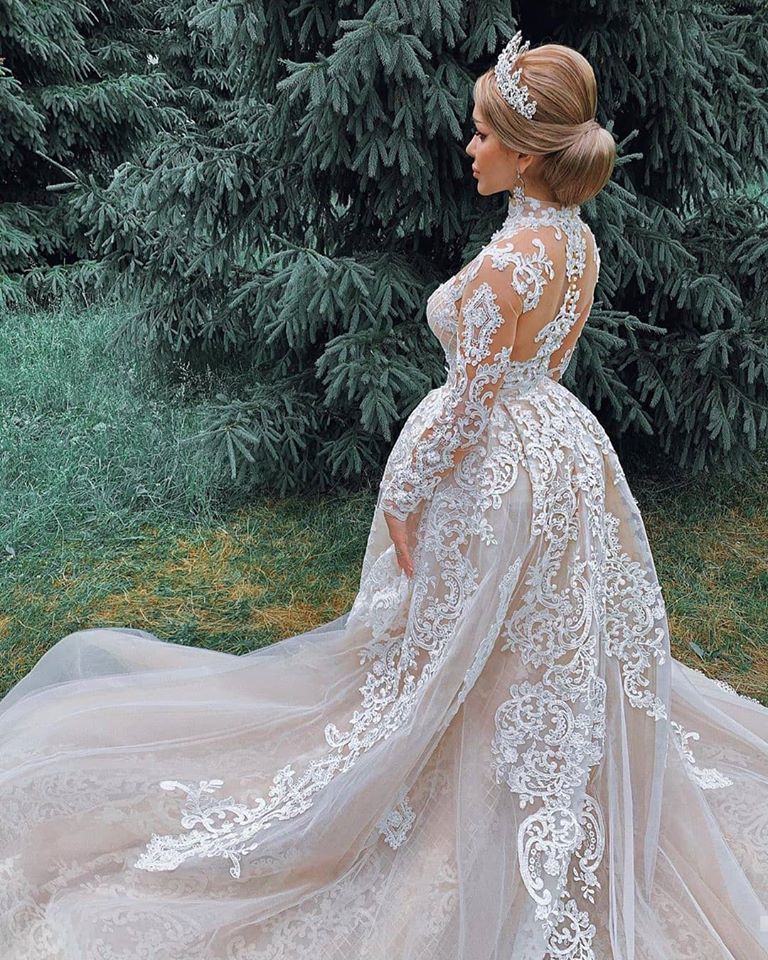 Luxurious Sweetheart Lace Tulle Mermaid Spring Wedding Dress