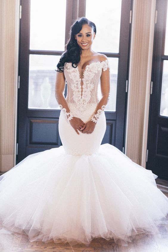 Mermaid Deep V-neck Floor Length Tulle Applique Wedding Dress