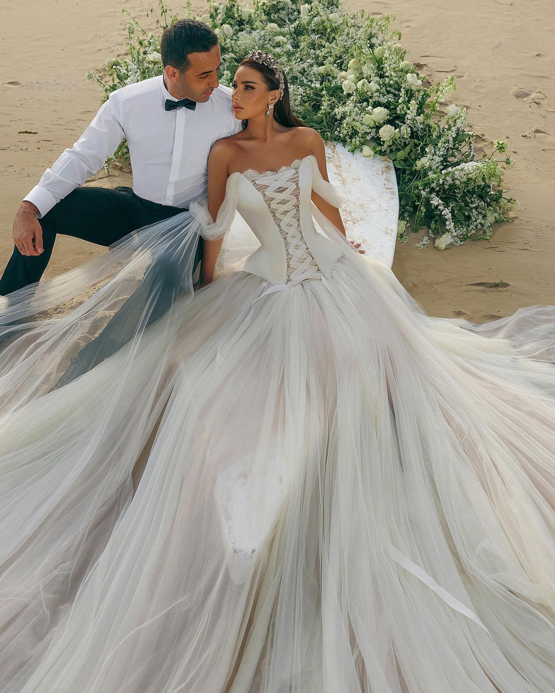 Modern Long Off-the-Shoulder A-Line Tulle Corset Wedding Dress