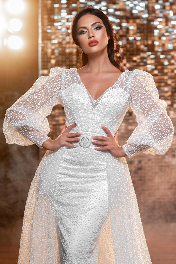 Contemporary Long V-neck Sparkling Wedding Dress with Full-Length Sleeves