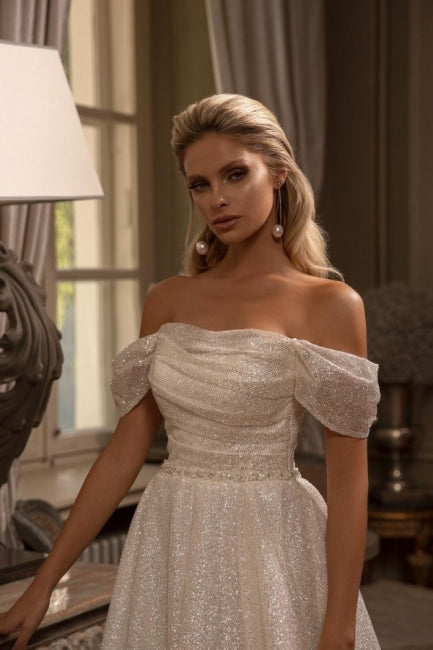 New Arrival Long A-line Off-the-shoulder Glitter Sleeveless Wedding Dresses