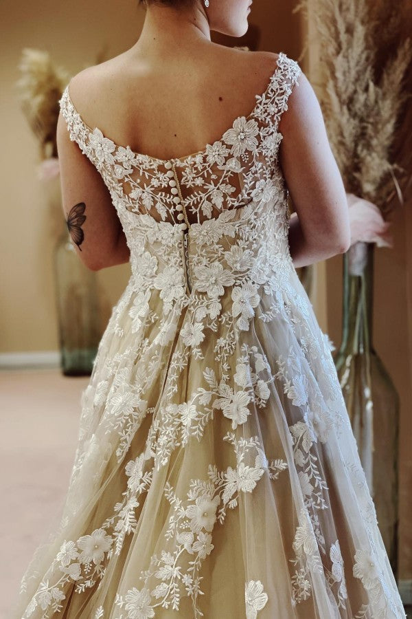 Off-the-Shoulder Appliques Wedding Dress Champagne Sleeveless