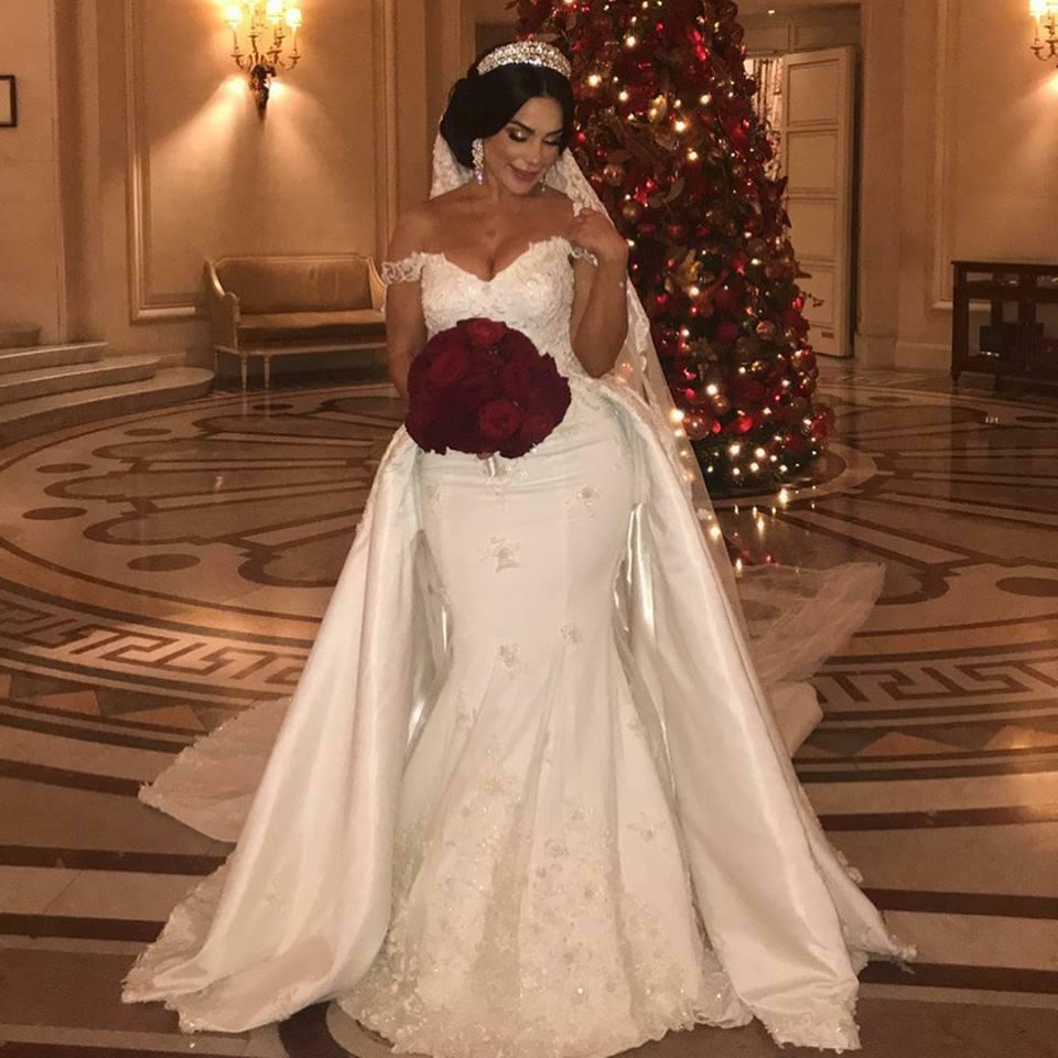 Off-the-Shoulder Mermaid Wedding Dress Overskirt Lace Bridal Gown