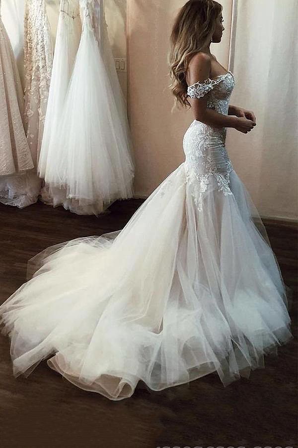 Off-the-Shoulder Mermaid Wedding Dress Tulle With Lace Appliques