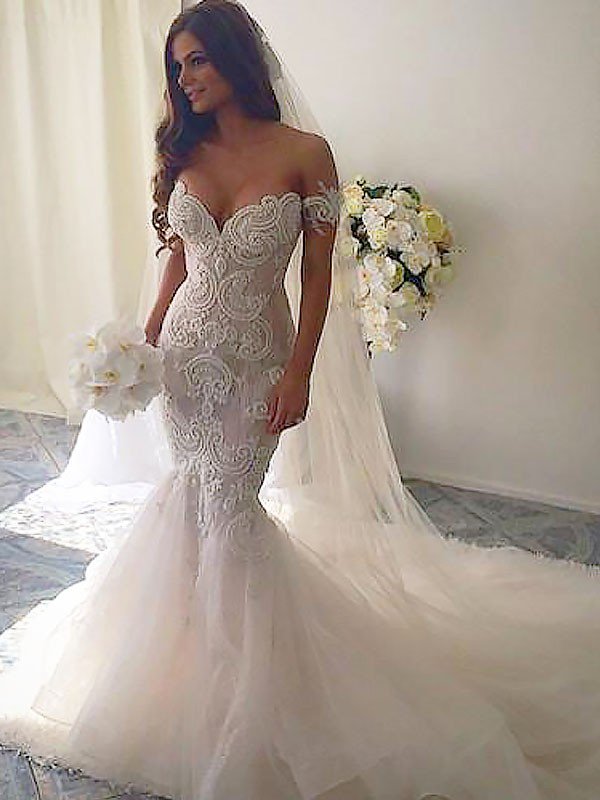 Off the Shoulder Sleeveless Mermaid Tulle Chapel Train Wedding Dresses