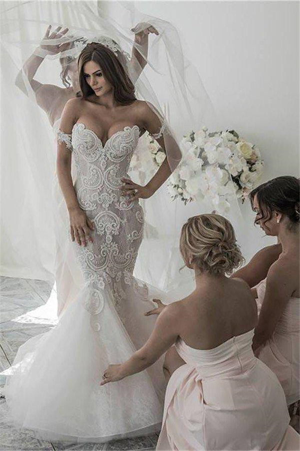 Off the Shoulder Sleeveless Mermaid Tulle Chapel Train Wedding Dresses