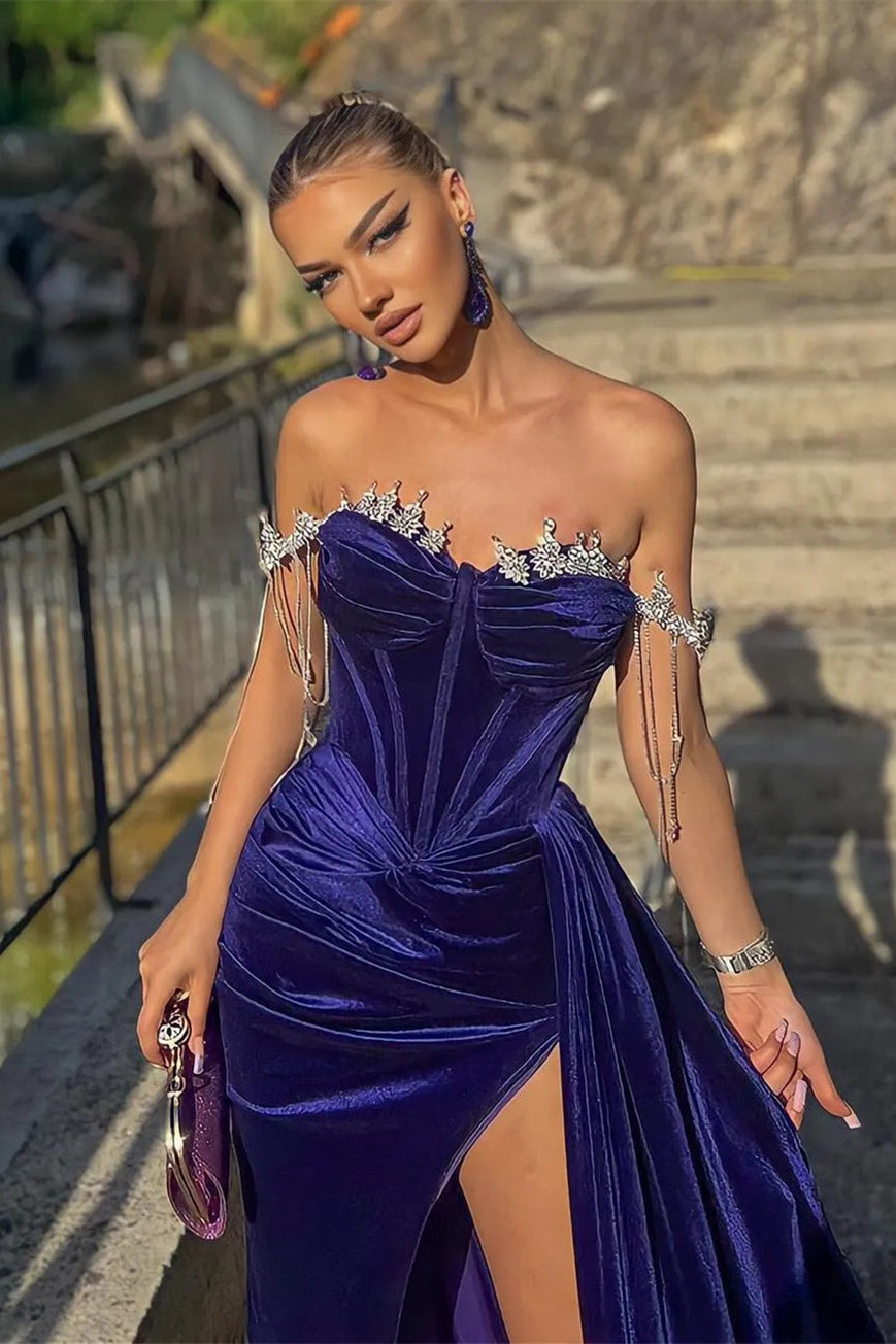 Off-the-Shoulder Velvet Mermaid Evening Dress Slit Long With beads