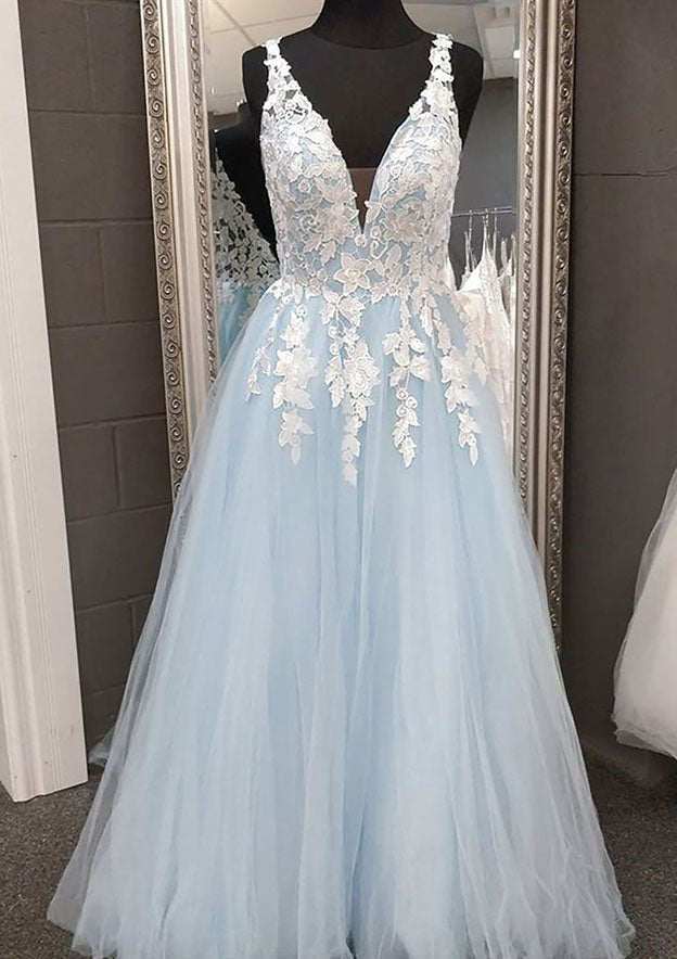 Princess V-Neck Tulle Prom Dress/Evening Dress With Appliqued Laced