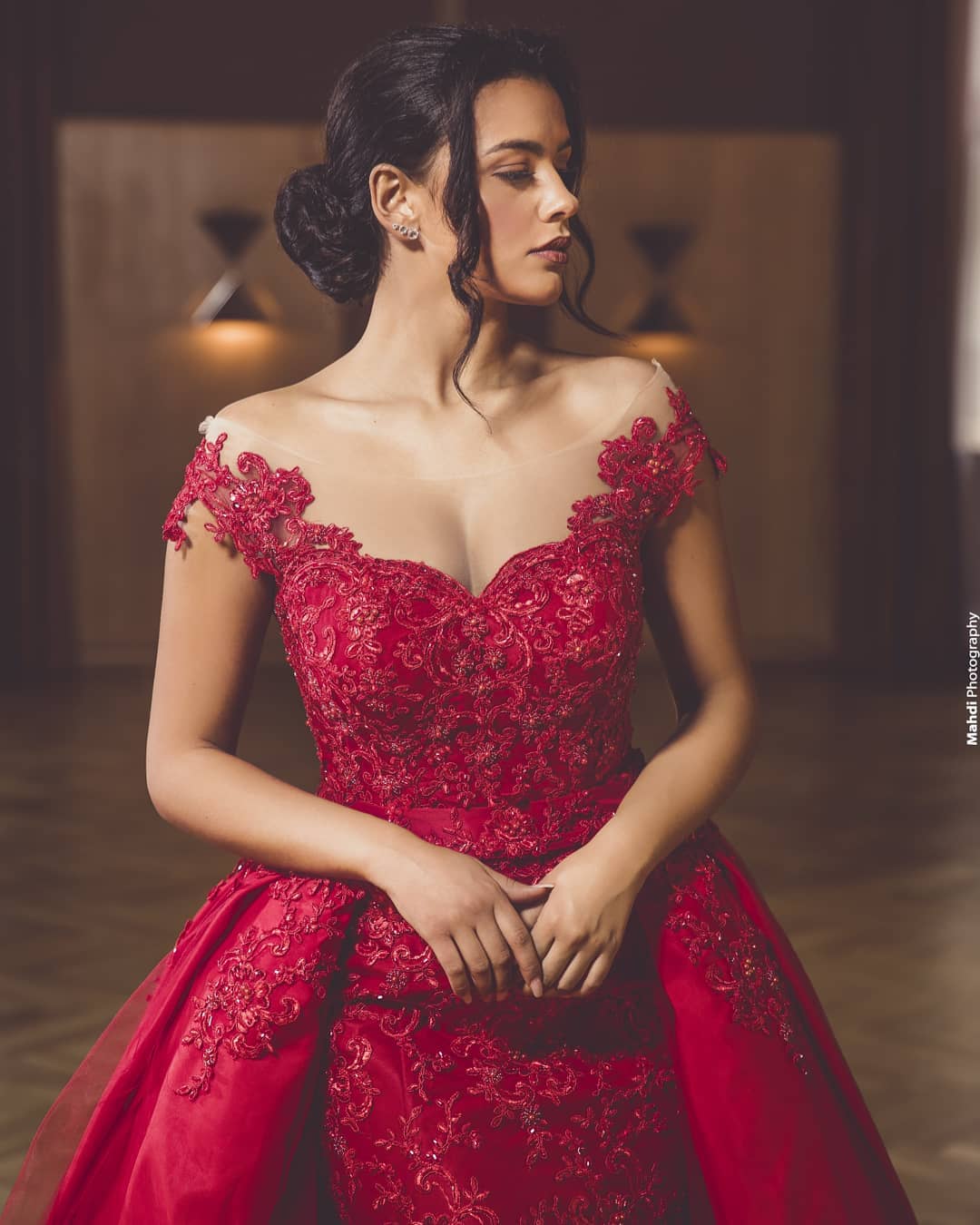 Red Off-the-Shoulder Prom Dress Lace Appliques With Overskirt