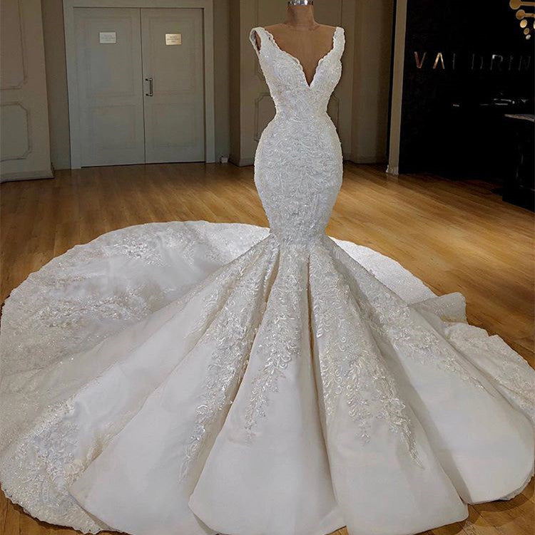 Sexy White Mermaid Ruffles Wedding Dresses Straps Sleeveless V-neck Bridal Gowns With Appliques