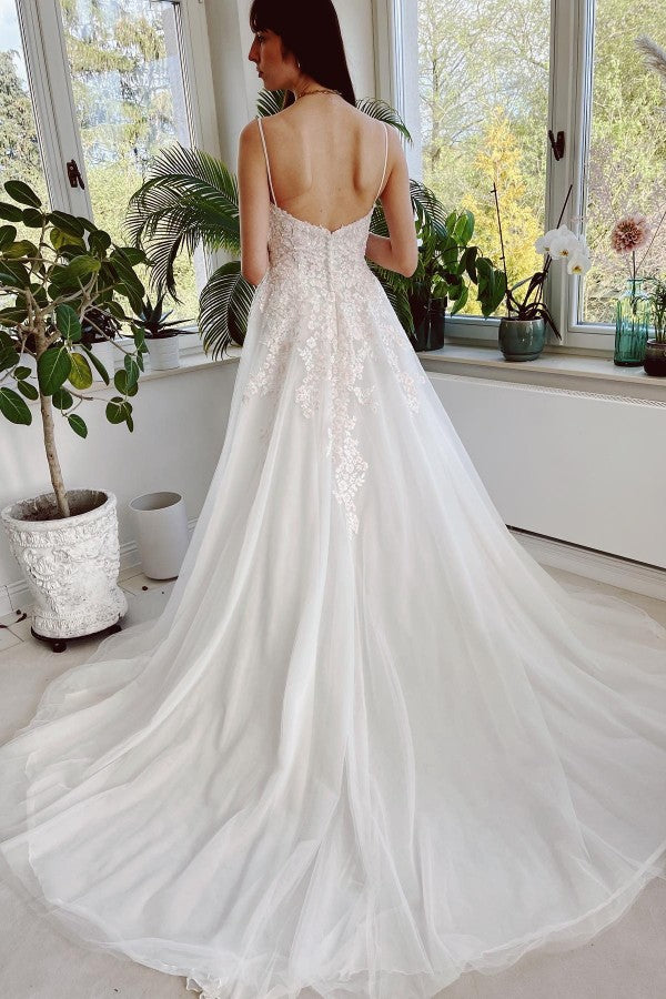 Spaghetti-Straps Appliques Wedding Dress A-Line Sweetheart