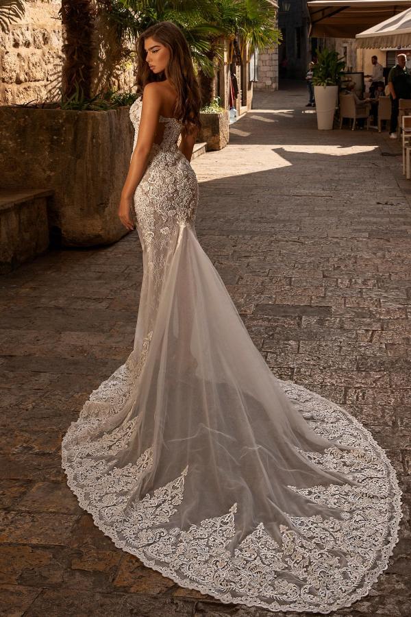 Spaghetti-Straps Lace Wedding Dress Mermaid Long