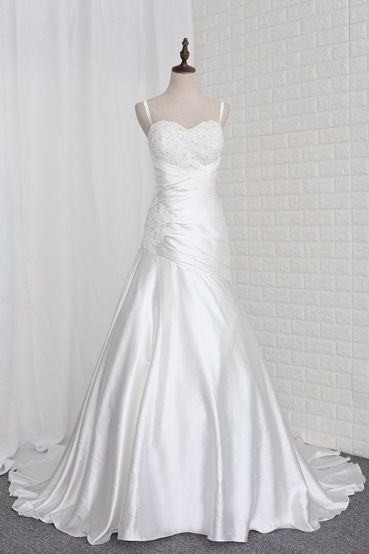 Stylish Straps Sweetheart Wedding Dress White Satin Lace Appliques Beadings Bridal Gowns