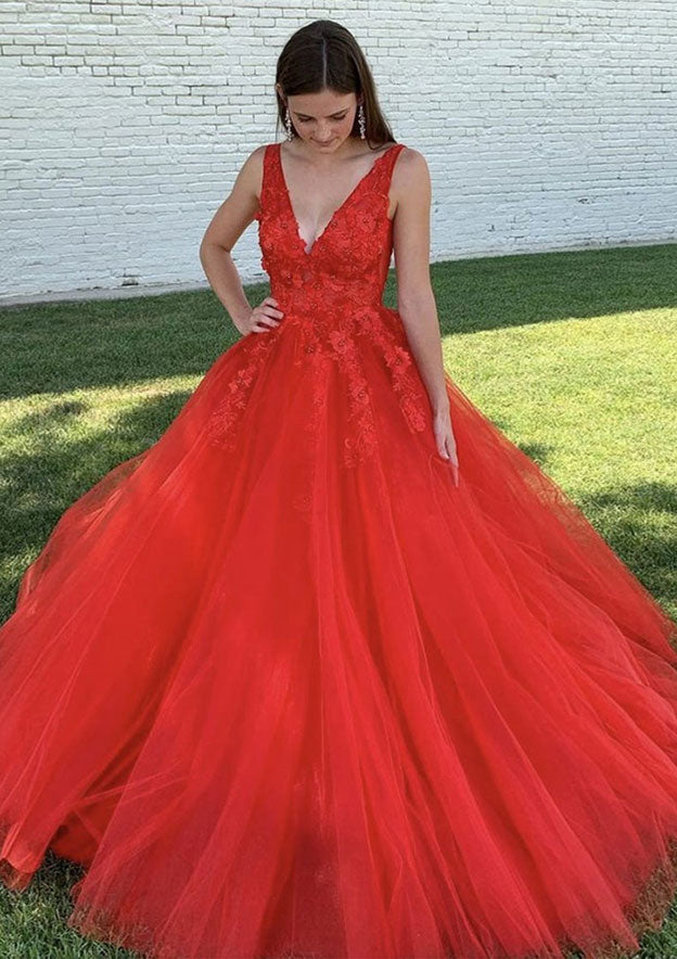 V-Neck Court Train Laced Tulle Ball Gown Prom Dress/Evening Dress With Appliqued Beading