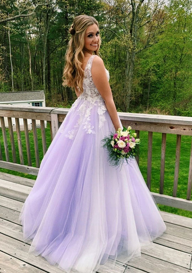 V-Neck Sweep Train Tulle Prom Dress/Evening Dress with Appliqued Princess Look